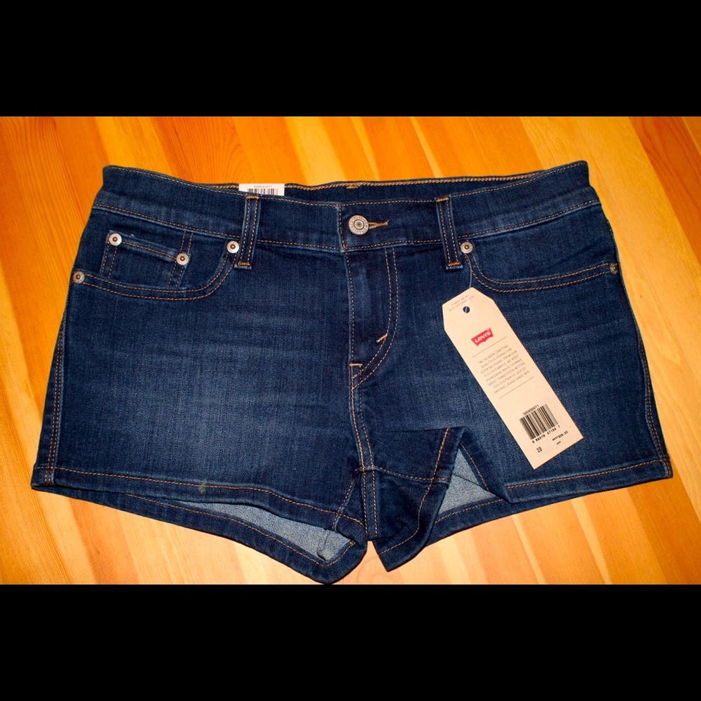 Levi’s denim shorts